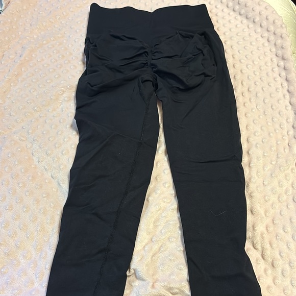 Workout clothes bundle! - Picture 2 of 8